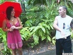Зняв на вулиці сексуальну брюнетку Leilani Cole